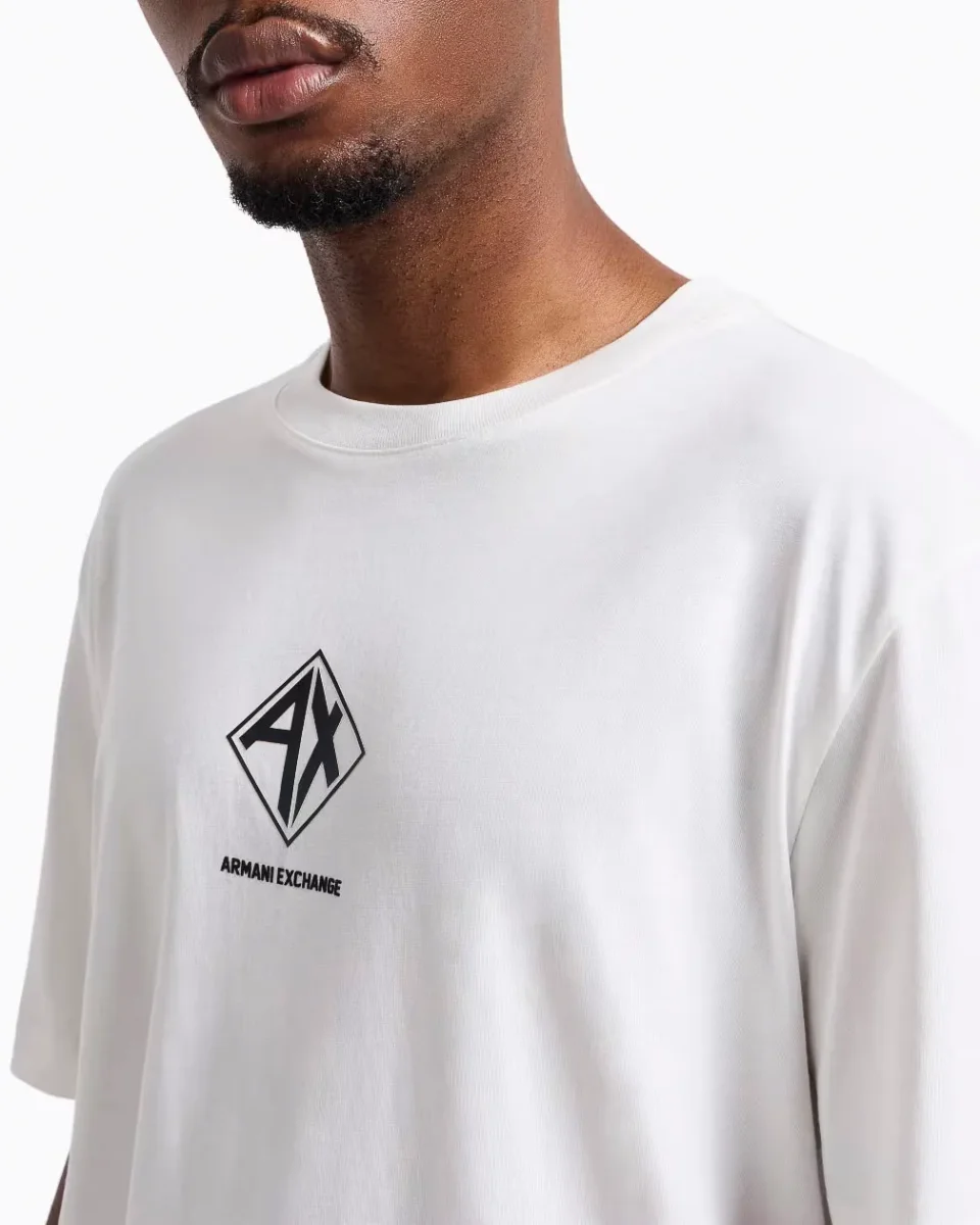 ARMANI EXCHANGE T-shirt bianca mezza manica con logo grafico AX stampato sul petto - immagine 3
